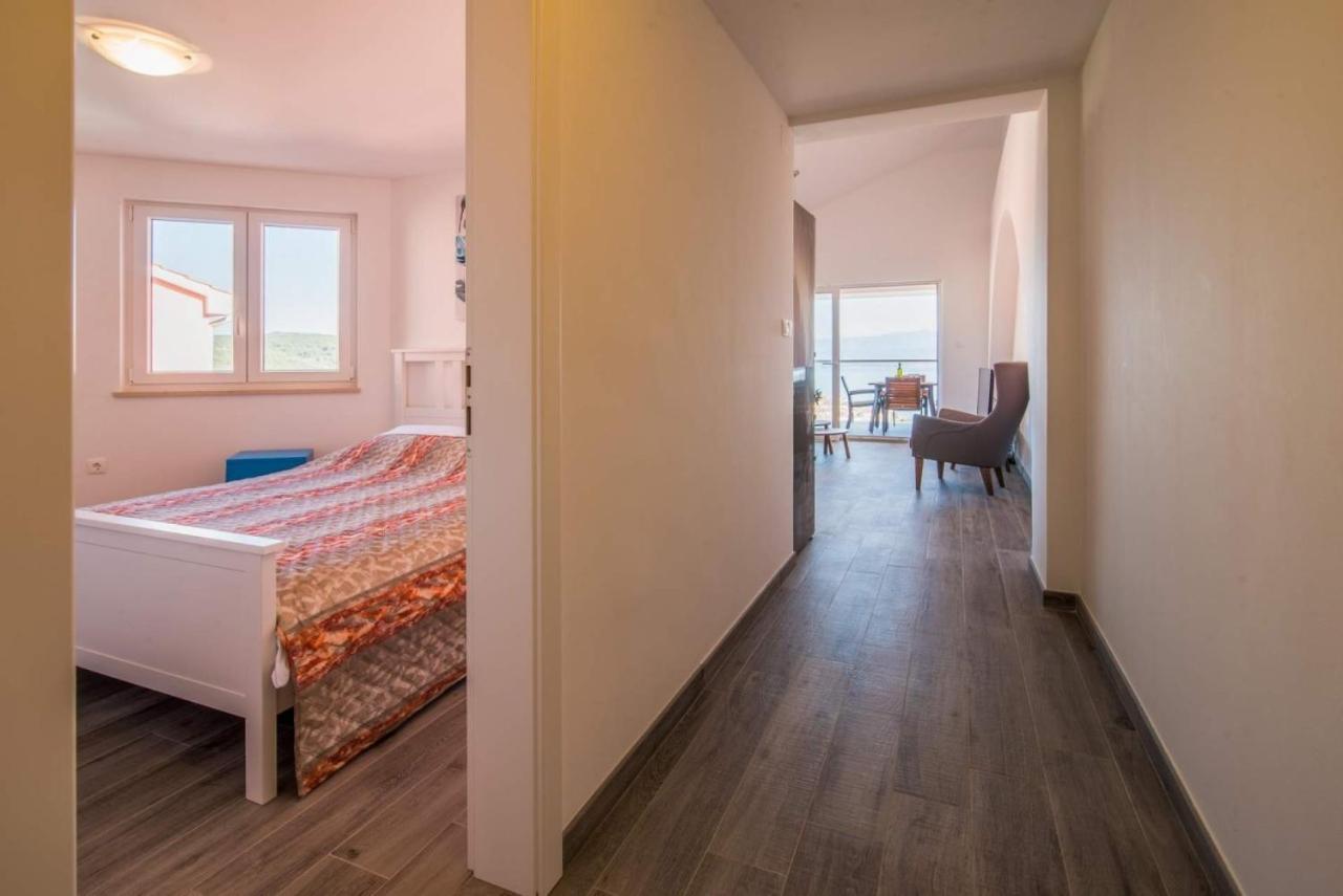Apartman Zoe Vrbnik Luaran gambar